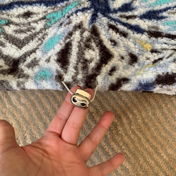 Poof! Crop Cozy Large Sherpa Style Teddy Bear half zip pullover - Picture 4 of 6